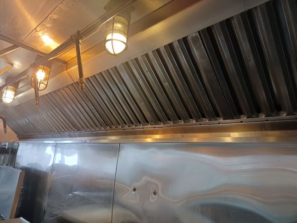 restaurant-hood-cleaning-london-ontario-steam-canada